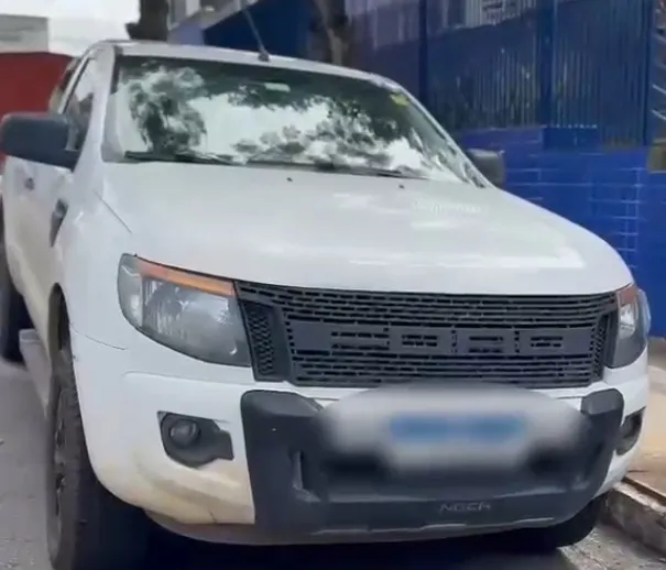 Polícia recupera veículo furtado de estabelecimento comercial em Maceió