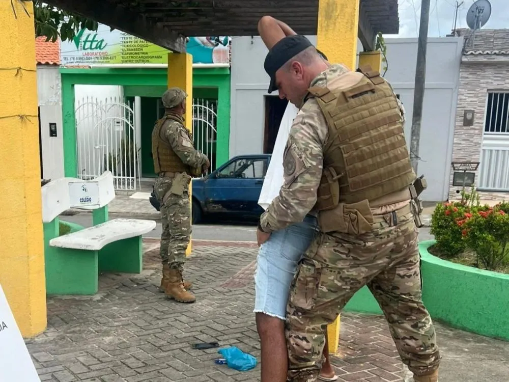 Operação prende dupla por tráfico de drogas em Igreja Nova