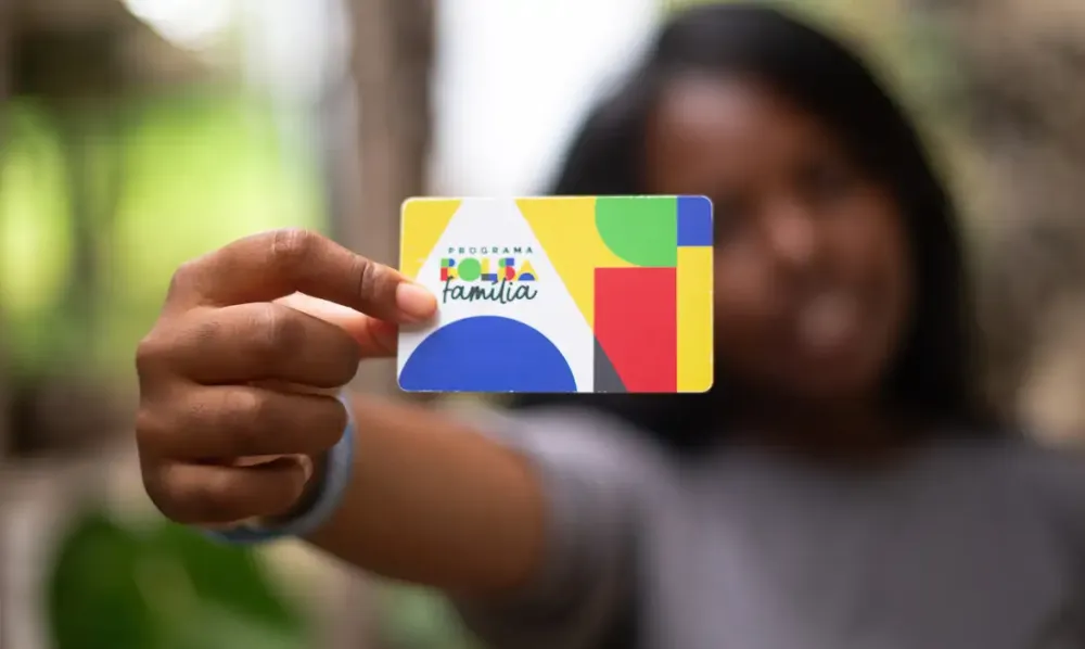 Caixa paga, nesta terça-feira (26), Bolsa Família a beneficiários com NIS de final 7