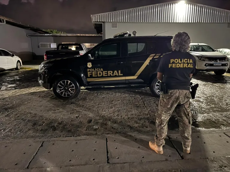 PF desarticula esquema de tráfico interestadual de drogas e lavagem de dinheiro