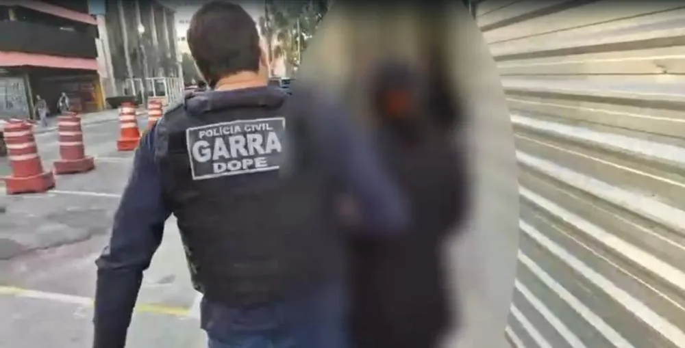 Polícia localiza e prende condenado por tráfico de drogas em São Paulo