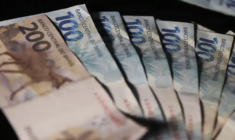 Caixa paga, nesta quinta-feira (25), Bolsa Família a beneficiários com NIS de final 7