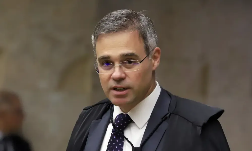 Mendonça vai relatar pedido sobre dinheiro de Vorcaro em Dark Horse