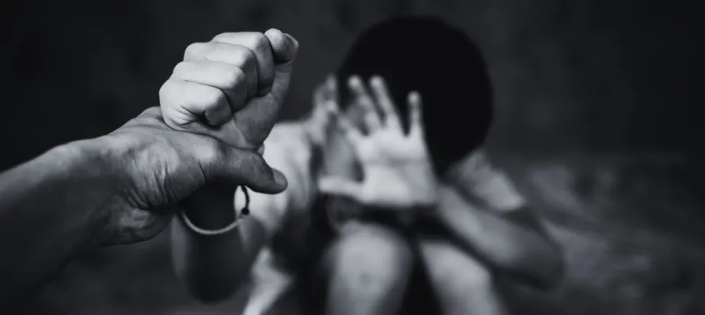 Denúncias de violência infantojuvenil crescem mais de 120% em 5 anos