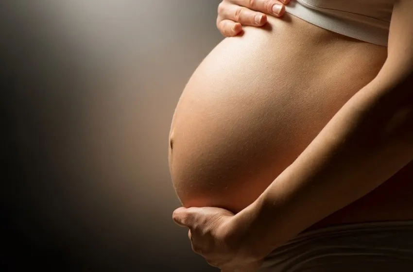 Gestante é agredida com socos na barriga pelo próprio companheiro