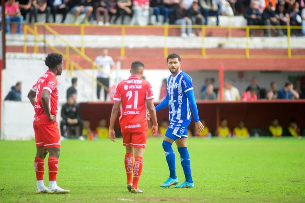Pelas oitavas, CSA e São Luiz empatam em jogo de ida