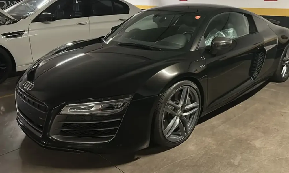 PF apreende carros de luxo em operação contra Careca do INSS