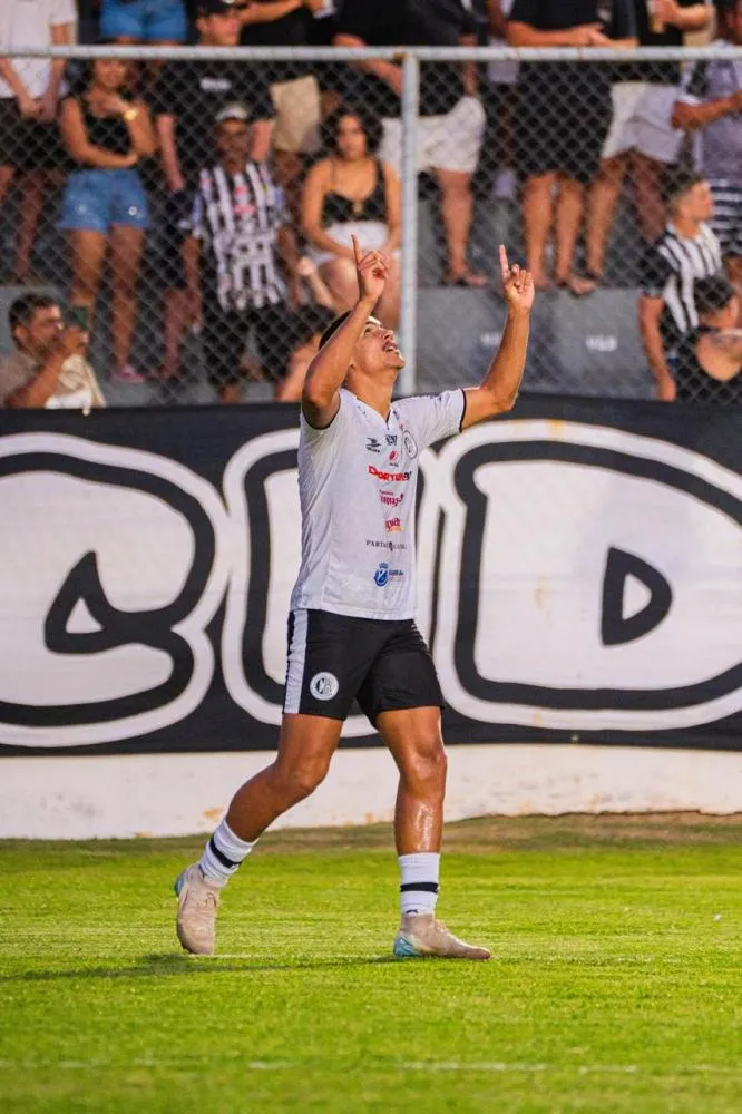ASA homologa contrato definitivo de Alex Bruno