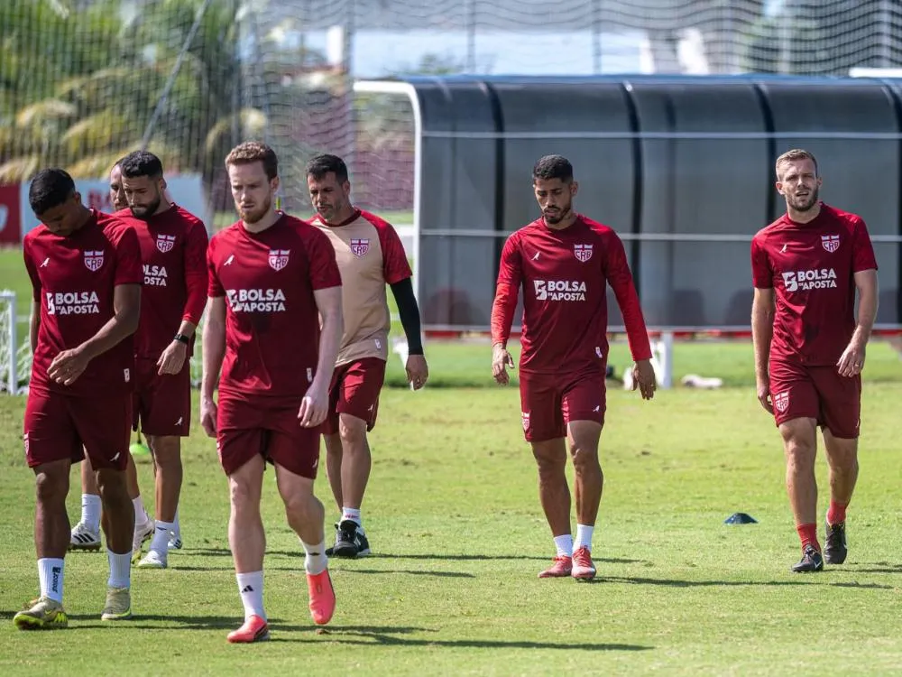 CRB finaliza preparação antes de viagem para Florianópolis neste domingo