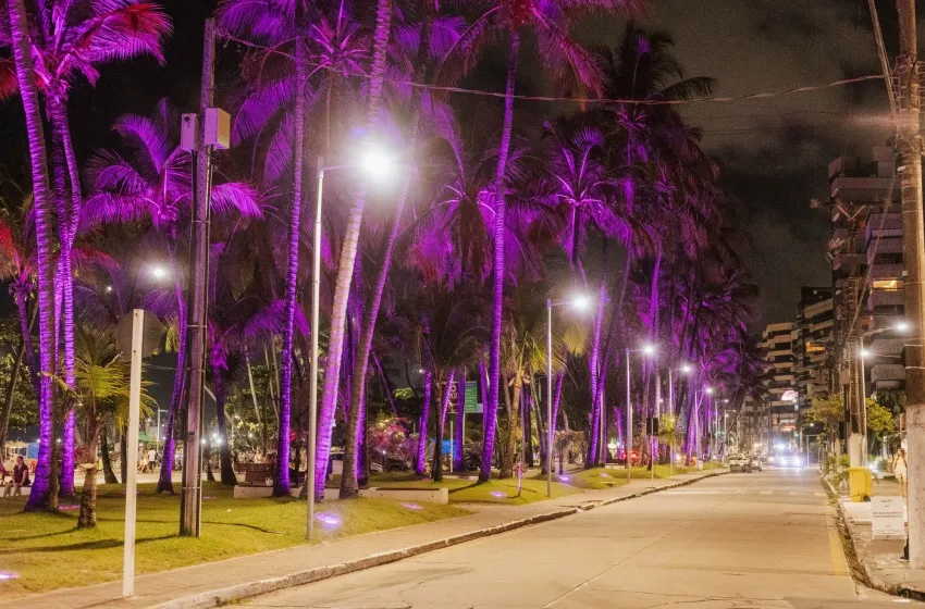 Maceió ganha iluminação em conscientização e combate à violência contra a mulher