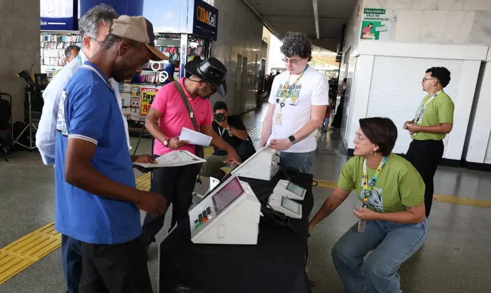 Termina nesta quinta-feira (20) prazo para solicitação de voto em trânsito