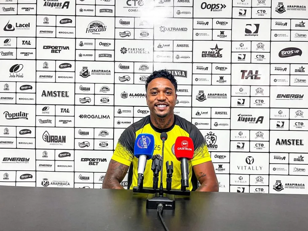 Conseguimos o acesso, mas agora é pensar na semifinal, diz Michel Douglas