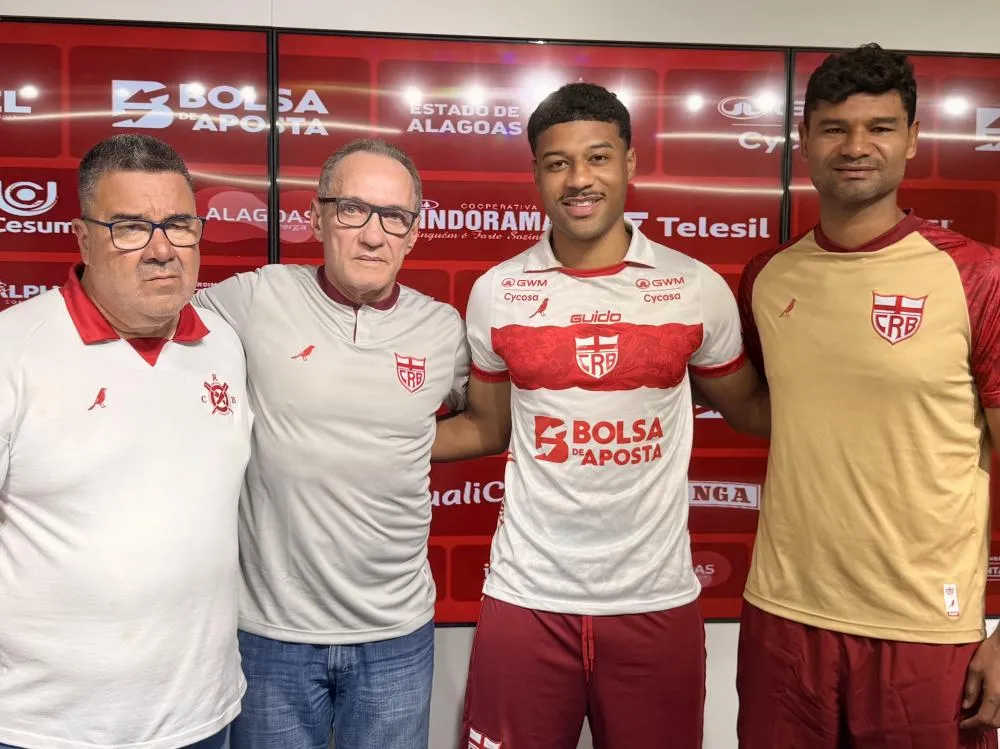 Volante Anderson Dias é oficialmente apresentado no CRB