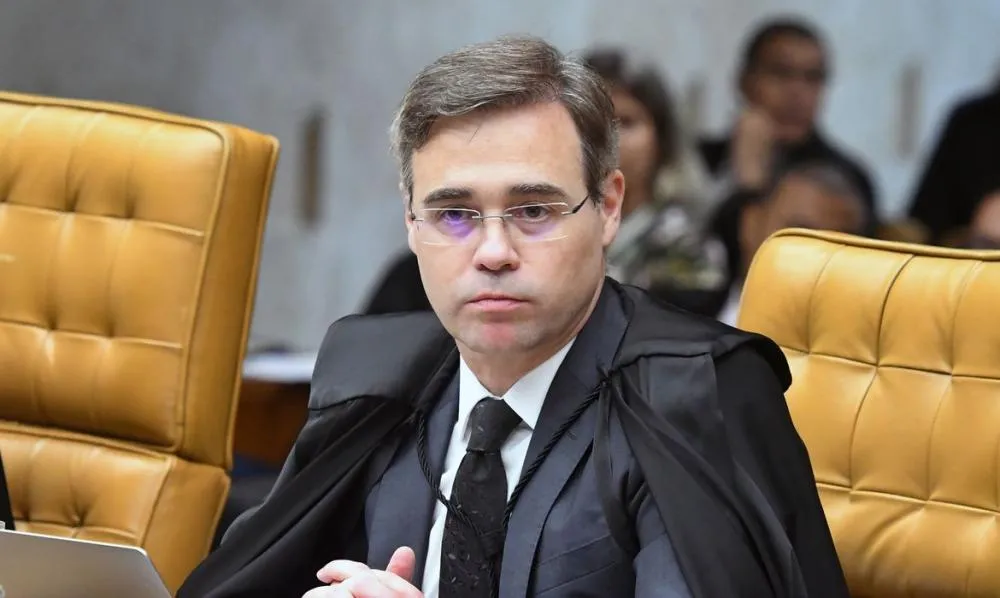 Mendonça quer levar ao plenário diálogos de Vorcaro e Moraes