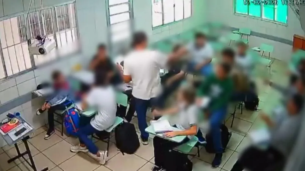 Professor é condenado a mais de sete anos por injúria racial contra aluno em escola de Maceió