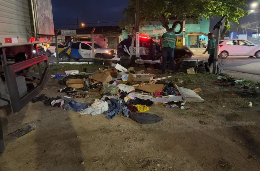 Prefeitura apreende materiais de acumulador no Benedito Bentes