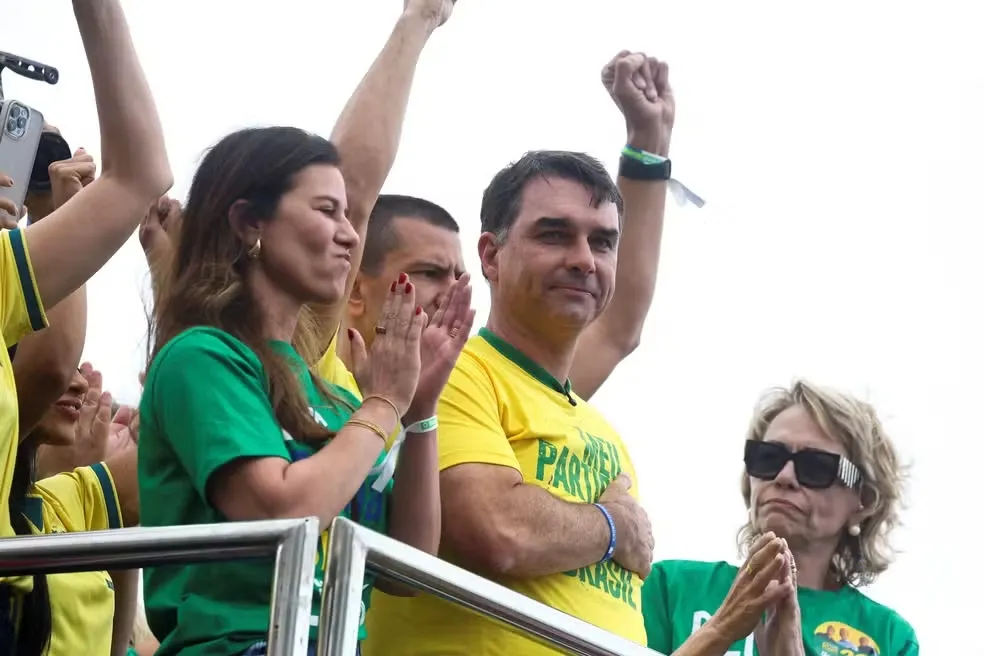 Confira a agenda dos presidenciáveis nesta segunda-feira (07)
