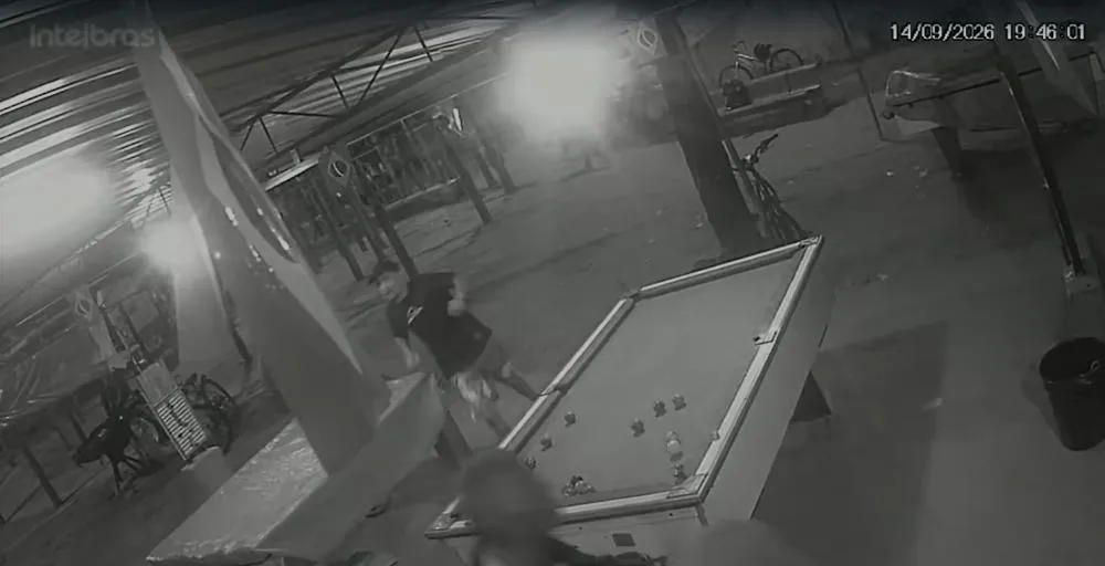 Torcedores do CRB são agredidos em bar no Jacintinho