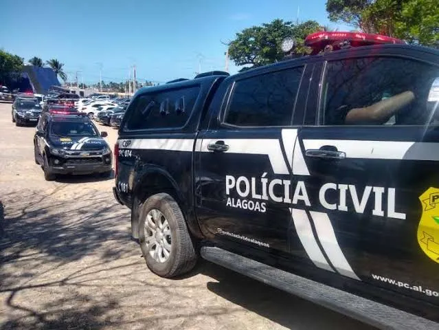 Operação prende suspeitos de integrar o PCC em Maceió