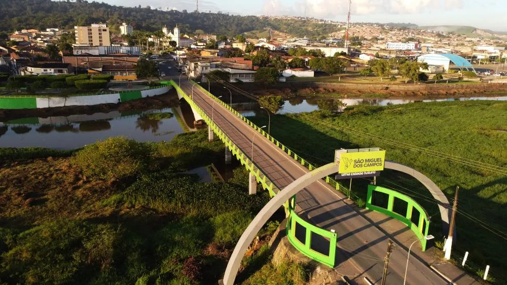 Polícia investiga ataque a casal dentro de residência em São Miguel dos Campos