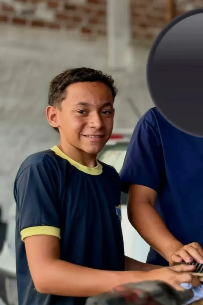 Adolescente morre atropelado por ônibus após perder o equilíbrio na bicicleta em Arapiraca