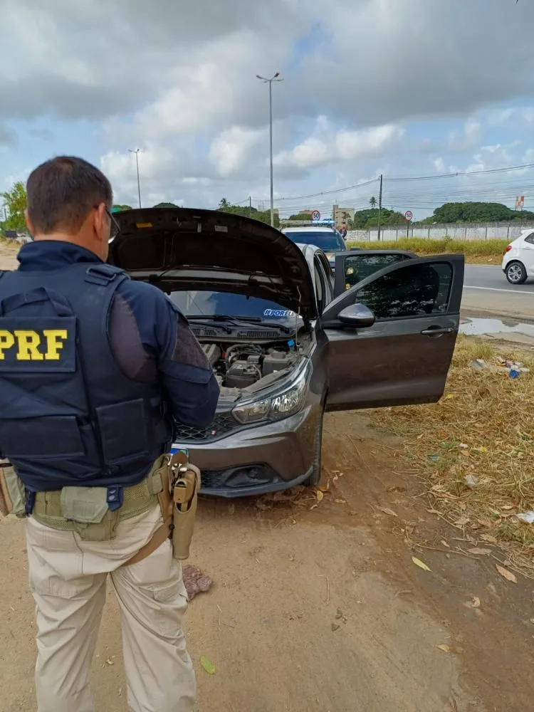 PRF prende homem por furto e adulteração de sinal identificador, em Maceió