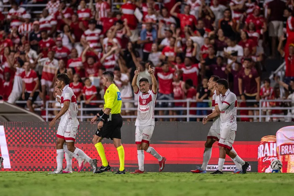CRB faz 2 a 1 no Londrina e entra no G6 da Série B
