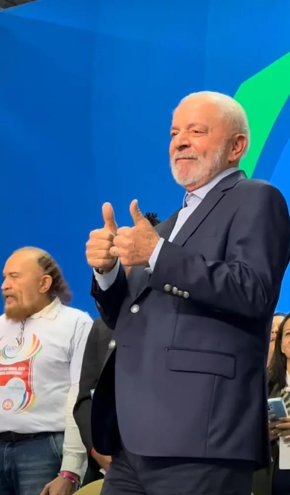 Lula é eleito presidente do Brasil